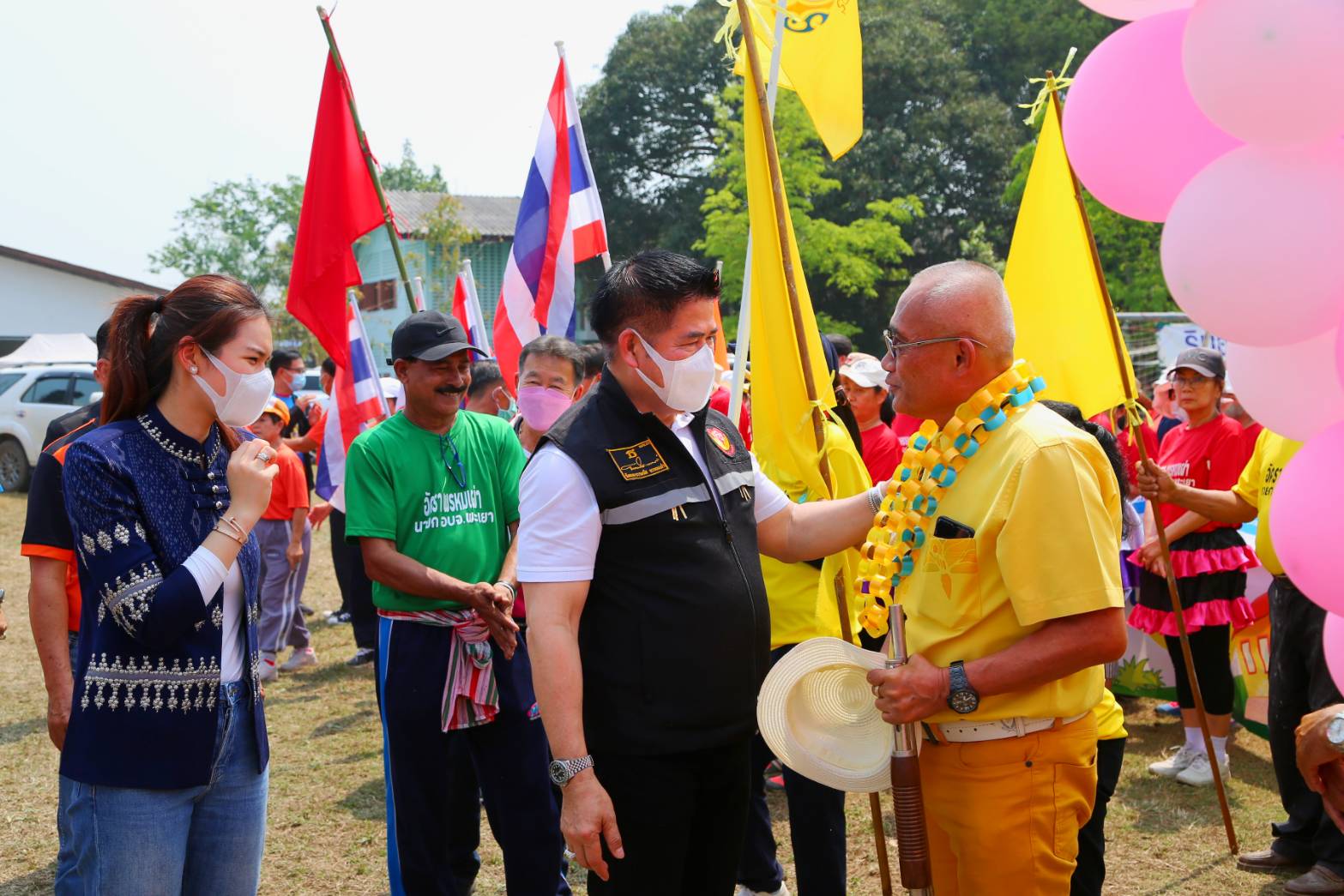 ผู้กองธรรมนัส ลุยพบปะชาวบ้านพื้นที่พะเยา ร่วมเวทีปราศัยเปิดตัวว่าที่ผู้สมัคร ส.ส.เชียงราย-เชียงใหม่