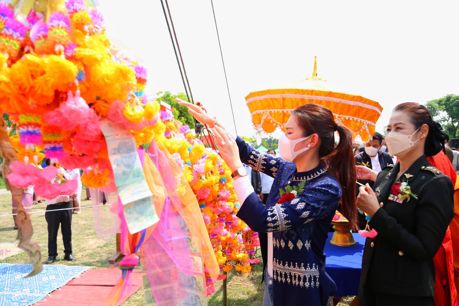 ผู้กองธรรมนัส ลุยพบปะชาวบ้านพื้นที่พะเยา ร่วมเวทีปราศัยเปิดตัวว่าที่ผู้สมัคร ส.ส.เชียงราย-เชียงใหม่