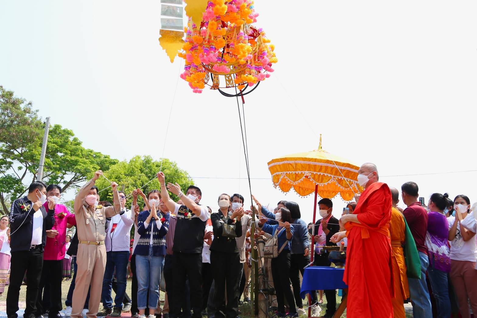 ผู้กองธรรมนัส ลุยพบปะชาวบ้านพื้นที่พะเยา ร่วมเวทีปราศัยเปิดตัวว่าที่ผู้สมัคร ส.ส.เชียงราย-เชียงใหม่