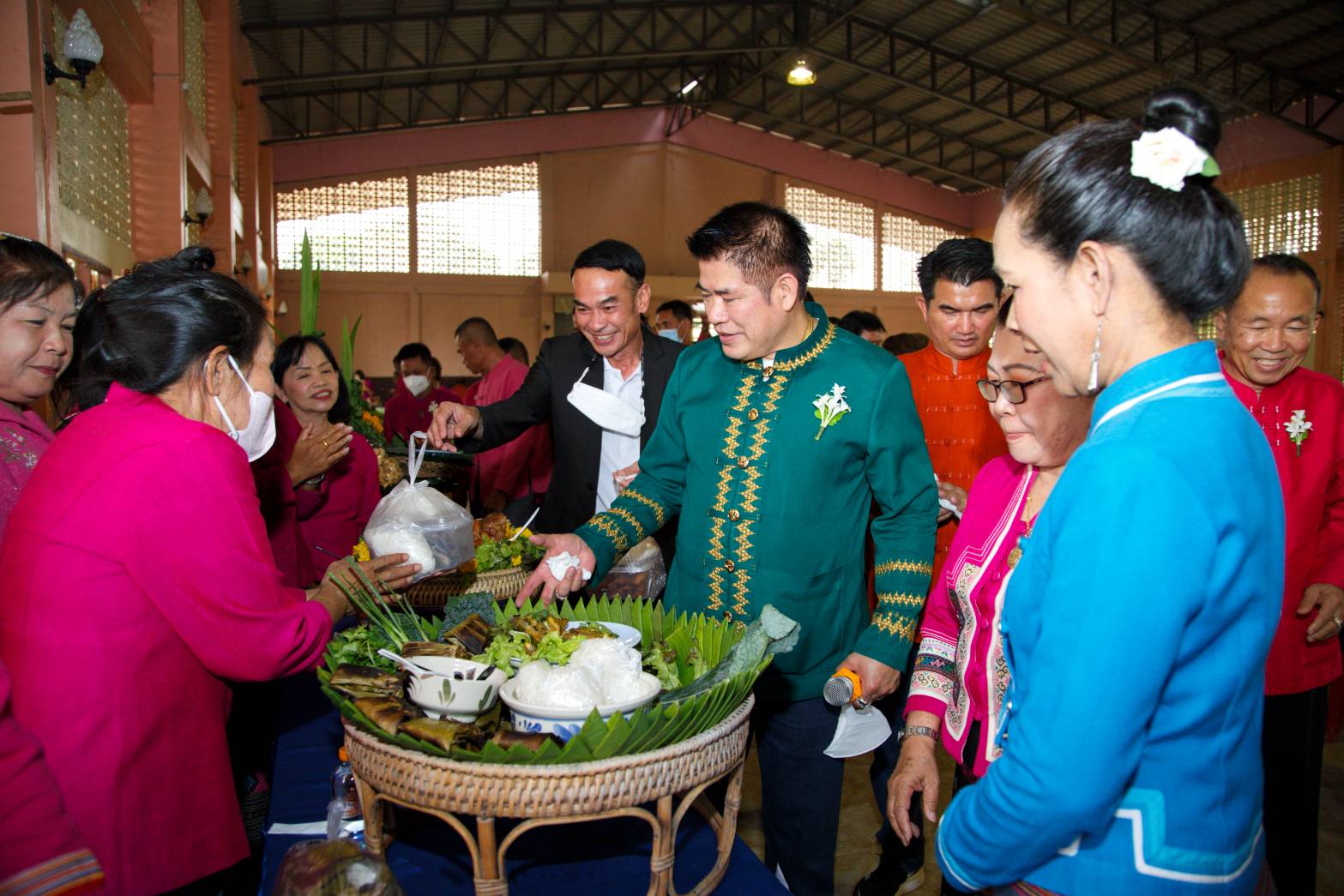 ผู้กองธรรมนัส ร่วมงานส่งเสริมสถาบันครอบครัว-พัฒนาสตรีฯ ที่พะเยา ยกการสร้างสถาบันครอบครัวคือความเข้มแข็ง