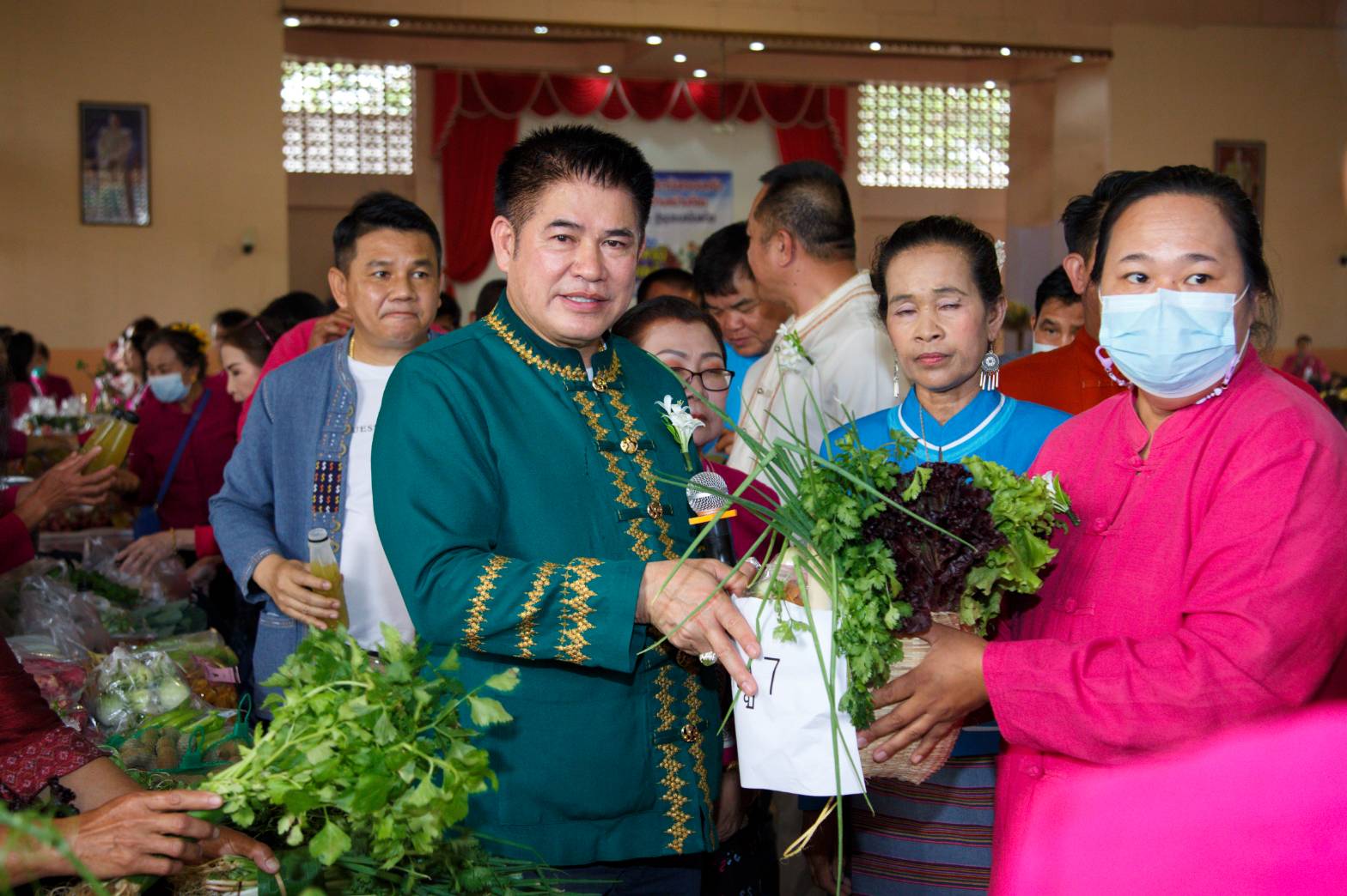 ผู้กองธรรมนัส ร่วมงานส่งเสริมสถาบันครอบครัว-พัฒนาสตรีฯ ที่พะเยา ยกการสร้างสถาบันครอบครัวคือความเข้มแข็ง