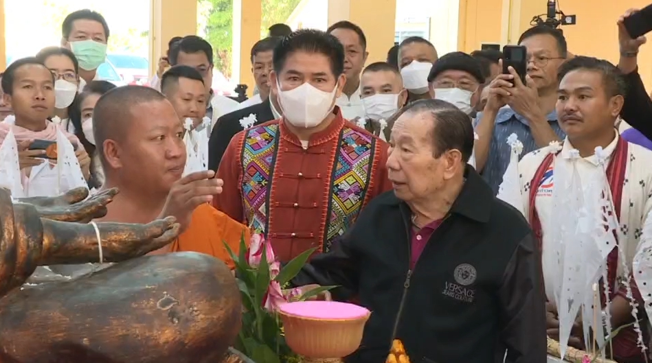 “ร.อ.ธรรมนัส” ร่วมพิธีมอบรูปเหมือนสมเด็จพุฒาจารย์ (โต พรหมรังสี) ให้พุทธมลฑลเชียงราย